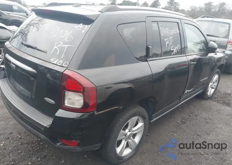 2016 Jeep Compass Latitude z USA, uszkodzony, nr VIN 1C4NJDEB4GD544573